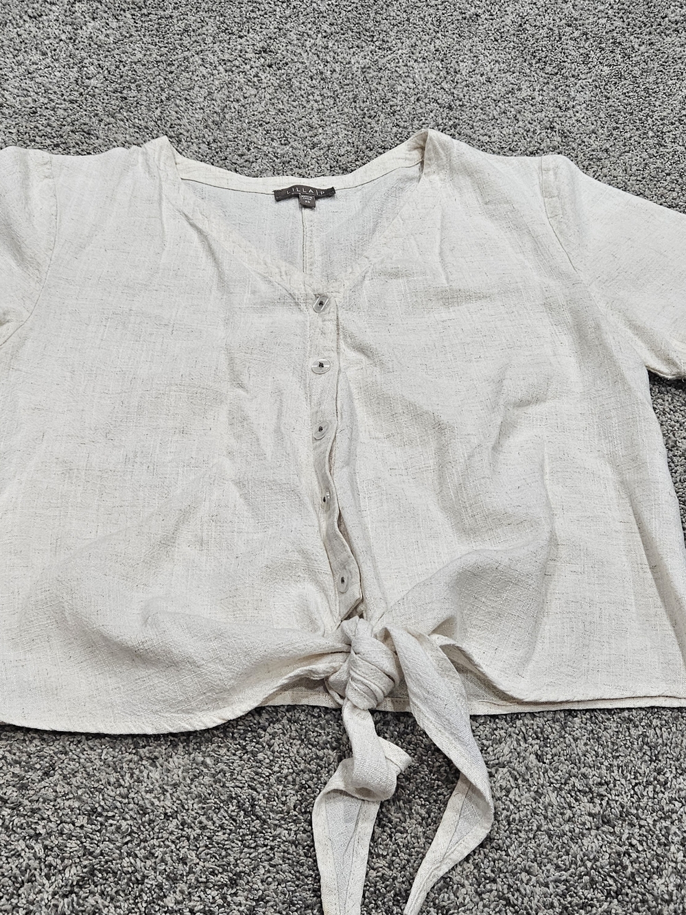 Lilla P Cream Tie-Front Button Crop Top